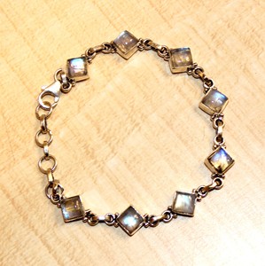 กำไล925สไตล์โบฮีเมียนสำหรับทุกเพศสร้อยข้อมือครบรอบแต่งงานของชาวลาบราดอร์ไรต์ที่ได้แรงบันดาลใจมาจากศาสนาพุทธกำไลแฟชั่น - Product Image 3