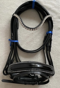 บังเหียนม้าหนังแท้ที่ทำด้วยมือใส่สบายพอดีกับที่พิงศีรษะสำหรับการแข่งขันแข่งรถบนทางเดินคุณสมบัติที่ทนทาน - Product Image 2