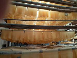 Caucho de Grado de Fusión en Caliente RSS de Vietnam, Grado Reforzado con Caucho, Confiable por los Fabricantes Globales de Neumáticos y Productos de Caucho - Product Image 3