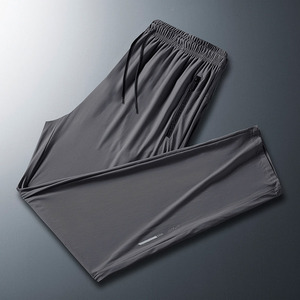 Pantalons décontractés pour hommes avec logo personnalisé OEM, broderie, design imprimé, été, fin, en soie glacée, respirant, sport, décontracté, pantalon de survêtement à neuf points - Product Image 5