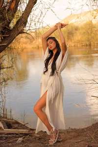 Robe maxi bohème romantique de style grec, inspirée des prêtresses, décontractée, de loisirs, col en V, bretelles spaghetti, écologique, respirante, avec fente, 100% - Product Image 6