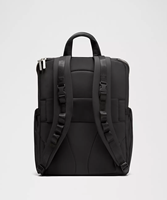 Sac à langer tendance noir avec matelas à langer et petite pochette, sac à dos de voyage 17L pour les affaires et les activités de plein air