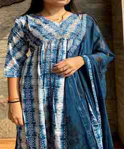 Fashion Fusion: estilo pakistaní Salwar Kameez: fusión de estilos tradicionales y modernos, creando una moda elegante y elegante - Product Image 5