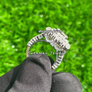 Bague de fiançailles pour homme en argent sterling 925 massif, sertie de moissanite glacée, style hip-hop, pour lui - Product Image 5