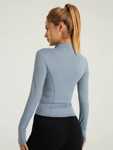 Chaqueta deportiva ajustada transpirable con cremallera completa para mujer, ropa deportiva de manga larga con cuello alto, el pulgar para agujeros para Yoga, gimnasio, correr, logotipo frontal - Product Image 6