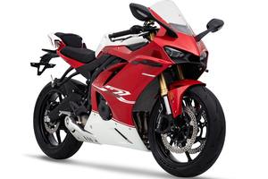 Dernières motos sportives Koves-450RR à 4 cylindres - Product Image 5