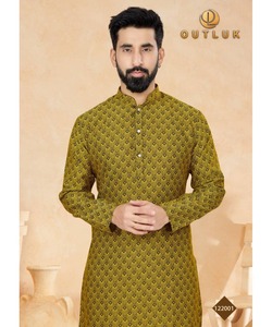 Ensemble de pyjama arabe bleu marine AchkanBandhgalaSherwaniKurtaPajama pour hommes en tissu d'hiver en coton avec design élégant de chaîne de bouton de col - Product Image 4