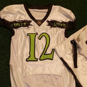 Vente en gros personnalisé Ensemble d'uniformes de football américain sergé pour jeunes adultes par sublimation pour la pratique Maillot de football américain - Product Image 5