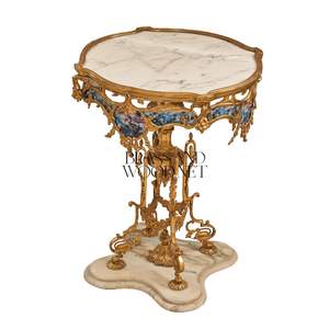 Mesa Auxiliar Redonda de Lujo con Tapa de Mármol, Pedestal de Latón Antiguo Ornamentado y Paneles de Porcelana Estilo Sevres Pintados a Mano - Product Image 4