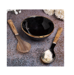Bol à salade en corne de buffle avec cuillère graver poignée cuillère bols en corne multifonctionnels bol de service alimentaire le plus pur - Product Image 1