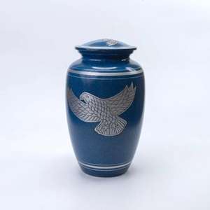 Urna de cremación de latón diseñada decorativa más vendida hecha a mano, urna de cenizas conmemorativas de recuerdo para servicios de entierro de la India - Product Image 5