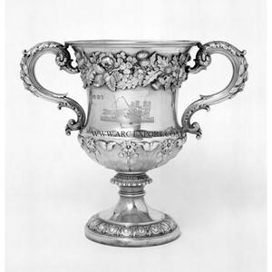 Vases à fleurs de décoration intérieure et extérieure en aluminium en métal poli noir de qualité supérieure trompette à fleurs d'intérieur de grande taille - Product Image 6