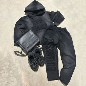 Ensembles de survêtements à séchage rapide avec logo brodé personnalisé, effet délavé, épais, à ourlet brut évasé, comprenant des sweats à capuche et des pantalons de survêtement - Product Image 1