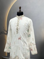 Fournisseur indien de Kurta pour hommes avec broderie multi-fils motif cerf, concept Daaman pour les fêtes, disponible à un prix compétitif