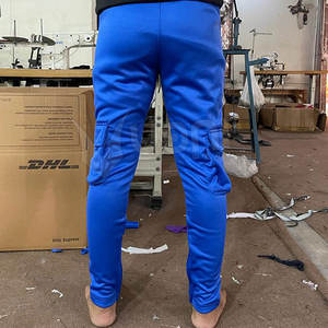 Pantalones de chándal desgastados de cintura alta para hombre con logotipo personalizado OEM Jogger cargo unisex con la mejor calidad de secado rápido para uso informal - Product Image 3