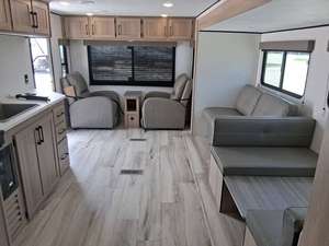 2026 New Keystone C-o-l-e-m-a-n 25R Factory price travel trailers arranged for large orders - Product Image 2