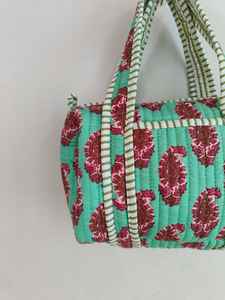 กระเป๋าถือสะพายไหล่ลายดอกไม้ขนาดเล็ก ผ้าฝ้ายเย็บลายแบบอินเดีย ทำมือสำหรับผู้หญิง มีซิปปิด เหมาะสำหรับไปทะเล งานแต่งงาน ตลาด หรือช้อปปิ้ง - Product Image 4