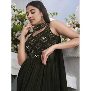 Ensemble Salwar Kameez pour femmes en Georgette verte brodée, style mariage, adorable - Product Image 2