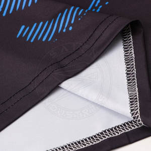 เสื้อรัดรูปสำหรับผู้ชาย,เสื้อรัดกล้ามเนื้อแขนยาวแห้งเร็วสไตล์ที่กำหนดเองได้ - Product Image 5