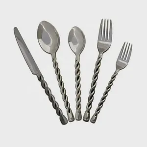 Ensemble de couverts de base avec finition lisse Parfait pour les tables à manger Repas de tous les jours et services de traiteur - Product Image 5