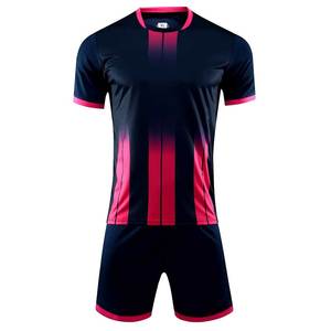 Uniforme de football imprimé de bonne qualité, meilleur prix pour un design unisexe, nouvelle collection, utilisation estivale, couleur et logo personnalisés, 100% polyester, séchage rapide - Product Image 1