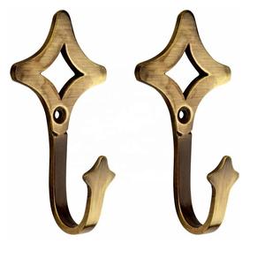 Crochet mural en laiton de haute qualité, fabriqué à la main, avec crochet et support plaqués or - Product Image 3