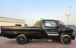 Toyota Hilux Tamaraw SC 2.4l A/T Diesel 2025, couleur noire - Product Image 4