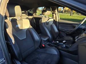 FORD Focus RS 2016, Transmisión Manual de 6 Velocidades, Paquete RS2, Envoltura Exterior Bronce - Product Image 4