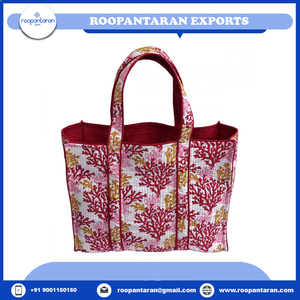 Sac fourre-tout matelassé en coton imprimé à la main avec des poches intérieures, couleurs et logo personnalisés, fait à la main pour les voyages et l'usage quotidien - Product Image 6