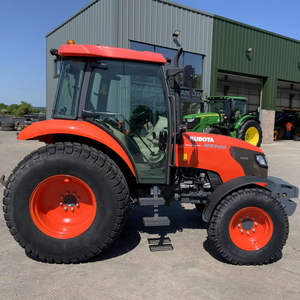 Tractor Agrícola Kubota M6040 4WD al por Mayor, Motor Diésel de 60 CV, Opciones 2WD/4WD, Maquinaria Agrícola de Alta Resistencia, Potencia Eficiente - Product Image 1