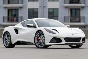 L0tUs EmrIa V6 2024 Primera Edición, el Mejor Auto a Bajo Precio, Buena Calidad con Lujo, Volante a la Izquierda, Euro VI, 5 Asientos - Product Image 5