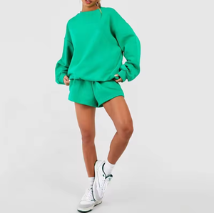 Ensembles d'entraînement de survêtements personnalisés des fabricants, short évasé à capuche et fermeture éclair pour femmes, ensemble 2 pièces, survêtements pour femmes - Product Image 3