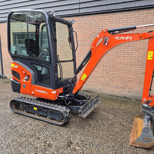 Miniexcavadora Kubota KX019-4 multifuncional usada en venta a precio económico. - Product Image 1