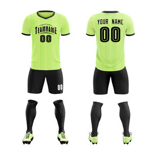 Ropa deportiva de fútbol para niños personalizable de alta calidad, camisetas y pantalones cortos de fútbol ligeros transpirables con impresión por sublimación - Product Image 4