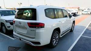 Nuevo Toyota Land Cruiser GXR 2026, 3.5L, Especificaciones GCC, Transmisión Automática Ejecutiva, Potencia 300-399 HP - Product Image 4