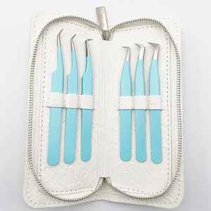 Pinces à cils en acier inoxydable à pointe en fibre personnalisées, durables, forte tenue, droites, pour l'isolation du volume, pinces à cils pour extensions de cils, privées - Product Image 1