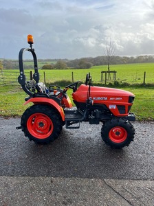 รถไถนาคุณภาพสูง ขับเคลื่อน 4 ล้อ รุ่น EK1-261 ราคาพิเศษ รถไถนาขนาดเล็ก 26 แรงม้า ทนทาน คุณภาพดี รถไถนาขับเคลื่อน 4 ล้อ รุ่น EK1-261 มีจำหน่าย - Product Image 2