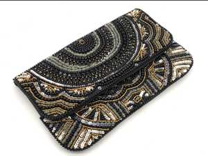 Pochette perlée brodée à la main Sac de soirée graine noire avec chaîne détachable - Product Image 3