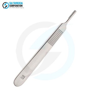 Cuchillo Quirúrgico Manual de Grado Médico, Mango de Acero Inoxidable, Certificado CE Clase II, 1 Año de Garantía, Diseño Preciso para Corte Quirúrgico Preciso y Duradero - Product Image 1