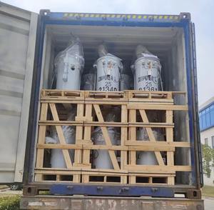 Transformador Monofásico Sumergido en Aceite para Montaje en Poste, Doble Voltaje ANSI Estándar 13.2kV 7.62kV para Sistemas de Distribución - Product Image 4