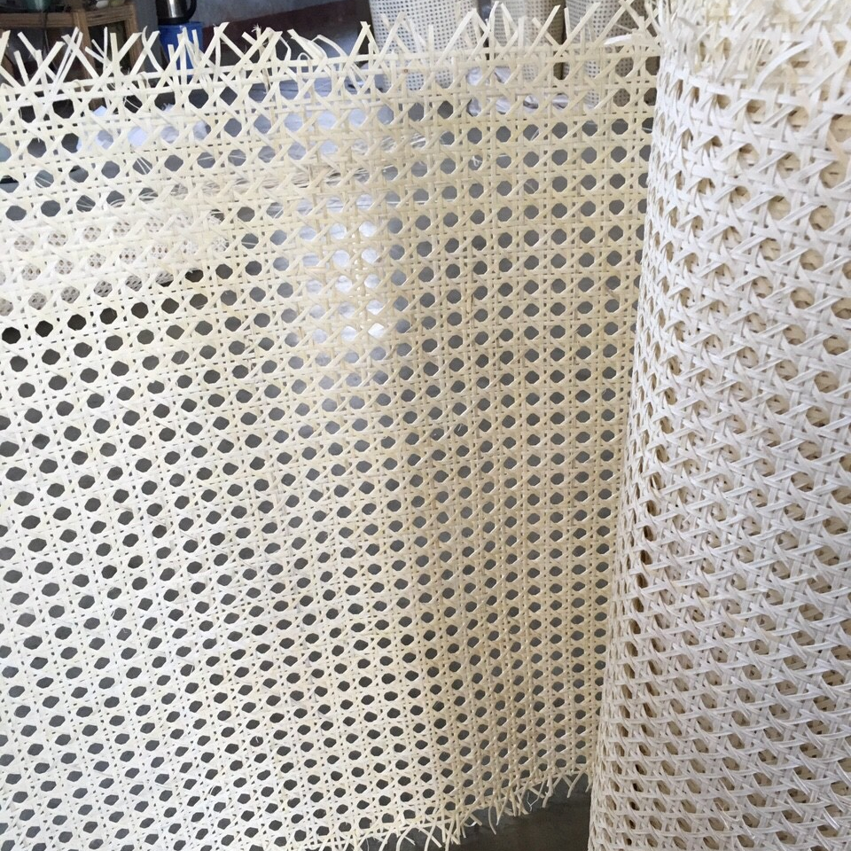 Оптовая продажа, ротанговый тростниковый рулон, натуральная сетка для мебели, отбеленная ротанговая ткань Akina