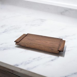 เพิ่มความซับซ้อนให้กับห้องครัวใดๆที่มีไม้วอลนัทของเราแกะสลักทำด้วยมือตัดให้บริการและกระดานหมากรุกที่สมบูรณ์แบบกลาง - Product Image 1