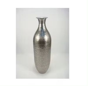 Diseño hecho a mano Accesorios de decoración para fiestas de compromiso Florero de alambre de metal de alta calidad a precio barato y al mejor precio - Product Image 2