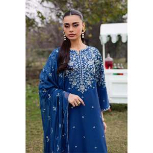 Conjunto de Traje Bordado de 3 Piezas para Mujer, Estilo Batik, con Dupatta Bordada de Chifón y Pantalones Bordados, Modelo BIC-4812 - Product Image 5