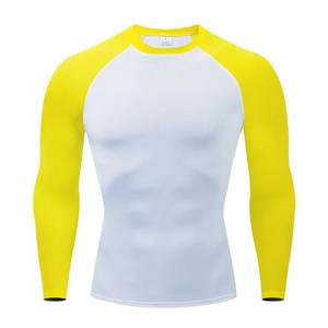 Rashguard de sport unisexe de conception professionnelle, manches longues, respirant, en spandex/nylon, logo personnalisé, rashguard d'entraînement - Product Image 3