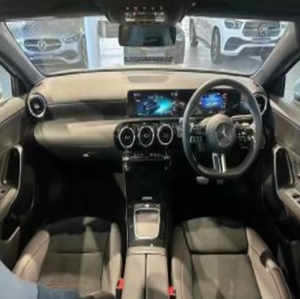 รถยนต์เมอร์เซเดส-เบนซ์ C-Class 200 AMG Turbo อัตโนมัติ ขับเคลื่อนสี่ล้อ พร้อมเบาะหนัง ระบบควบคุมความเร็วอัตโนมัติ (ACC) สภาพใช้งานมาแล้ว ขาย - Product Image 4