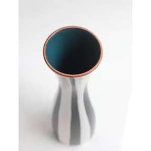 Jarrón de Metal Texturizado Elegante para Decoración Interior Moderna y Decoración Floral de Lujo con Diseño Artesanal Artístico - Product Image 2