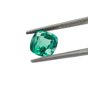 Esmeralda natural de Zambia, corte cojín, 2.25 quilates, piedra preciosa facetada suelta para la elaboración de joyas, lista para usar. - Product Image 6