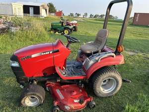 Tractor de Ruedas Case IH 240 CVX con Tracción en las 4 Ruedas, Engranaje de Enlace Delantero, Motor, Caja de Cambios, Componentes Principales - Product Image 4