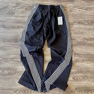 Pantalones de chándal acampanados personalizados de alta calidad para hombre, pantalones de chándal apilados informales, cintura elástica, decoración de retazos Vintage - Product Image 6